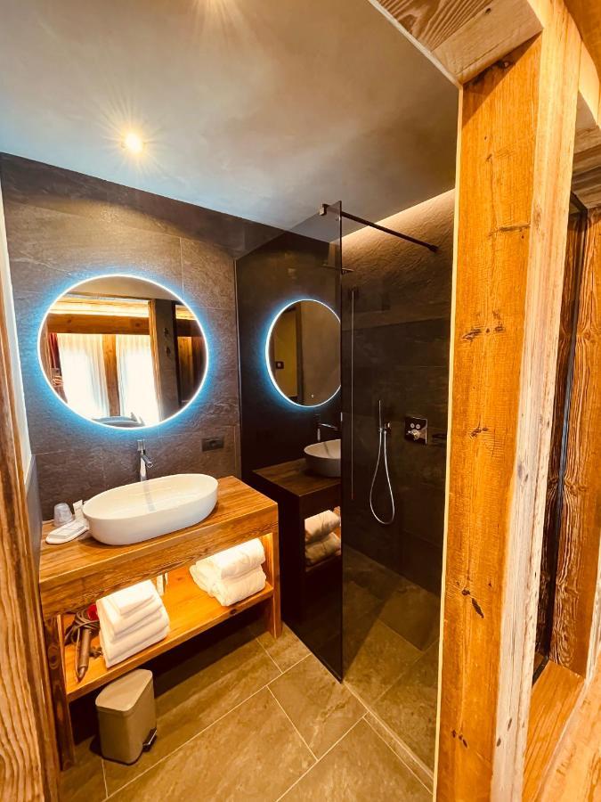 Hotel Piccolo Tibet Livigno Eksteriør bilde