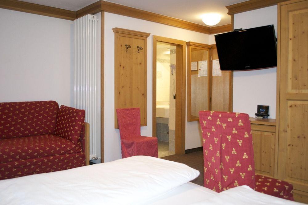 Hotel Piccolo Tibet Livigno Eksteriør bilde