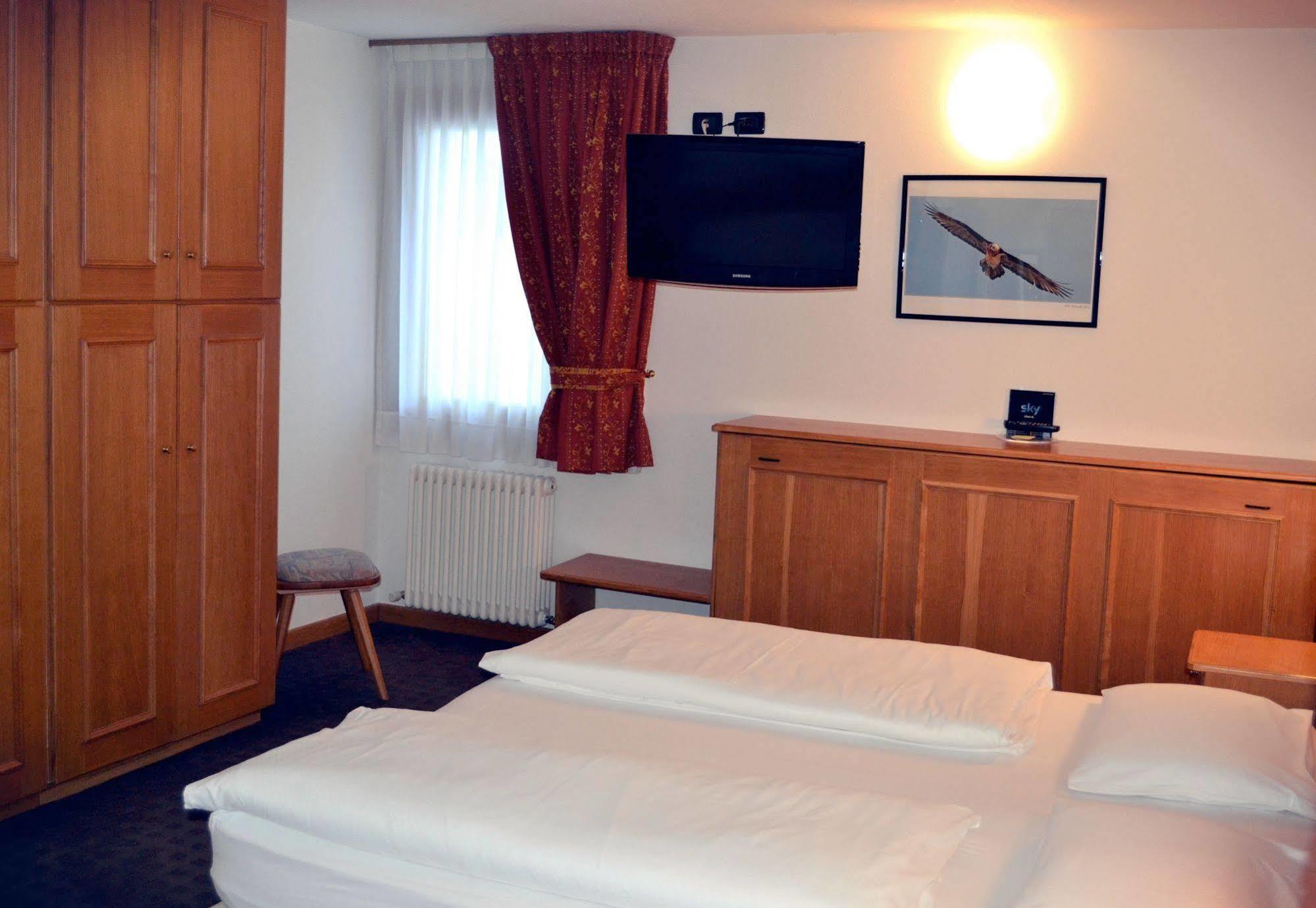 Hotel Piccolo Tibet Livigno Eksteriør bilde